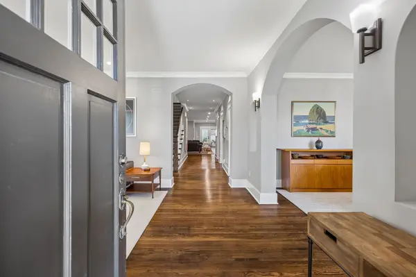 2813 Acklen, Nashville, TN 37212