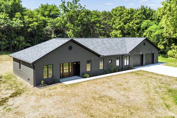 3557 Mooresville Hwy, Culleoka, TN 38451