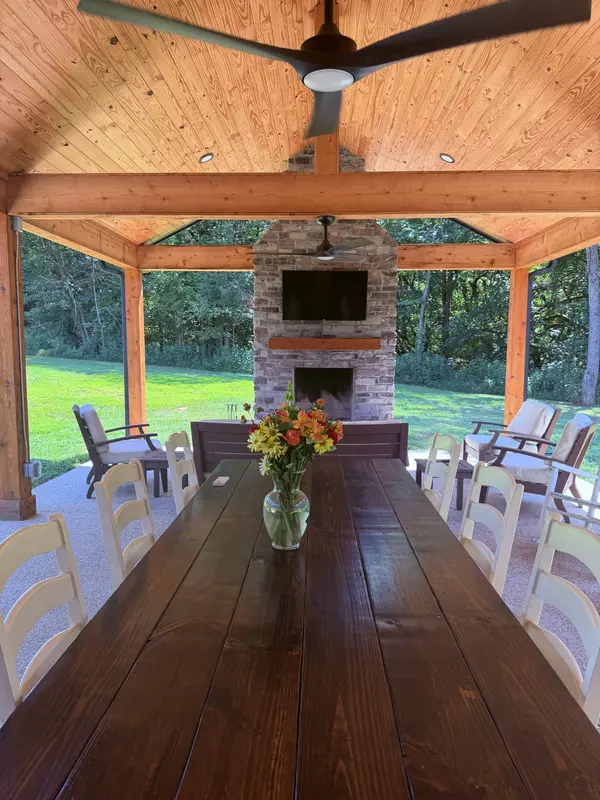 3557 Mooresville Hwy, Culleoka, TN 38451
