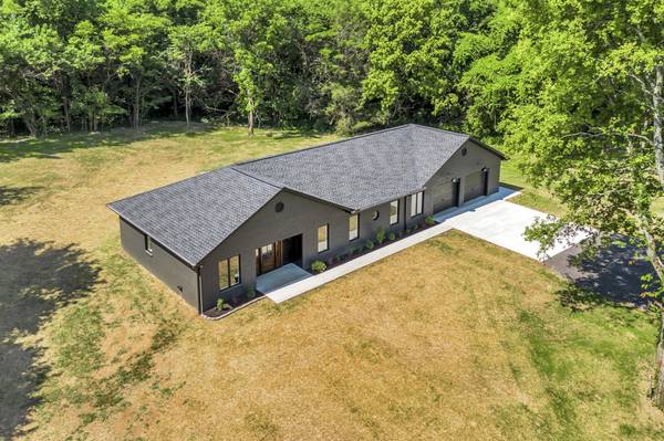 3557 Mooresville Hwy, Culleoka, TN 38451