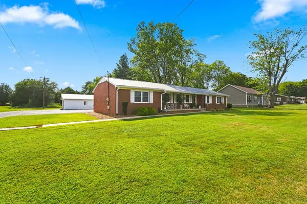 1408 Old Estill Springs Rd, Tullahoma, TN 37388