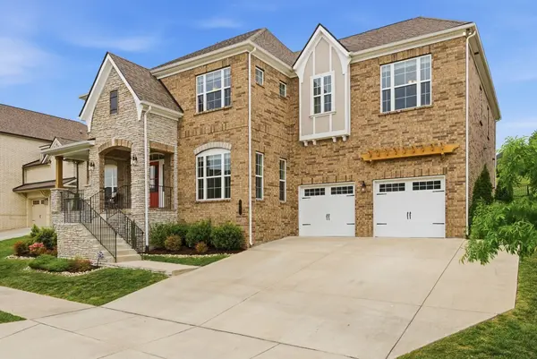 4025 Foxglove Farm Dr, Franklin, TN 37064