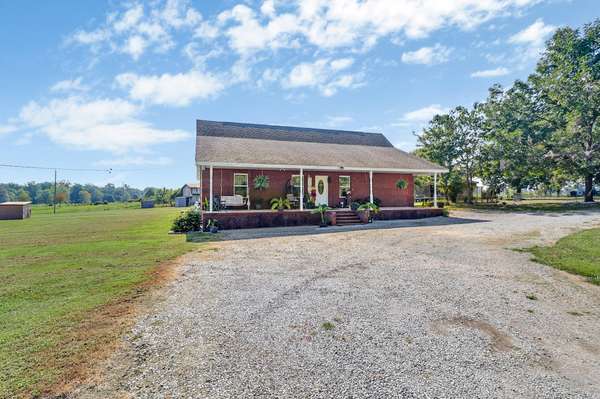 279 Smith Rd, Crossville, TN 38571