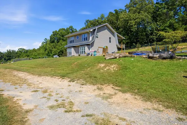 53 Confederate Drive, La Fayette, GA 30728