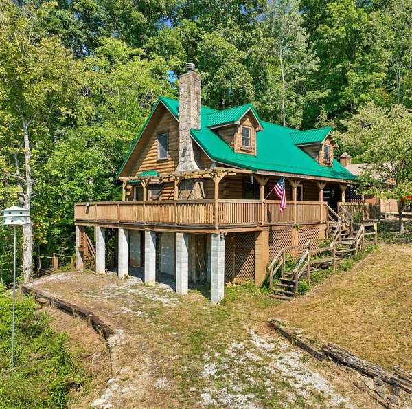 161 Obey River Ln, Celina, TN 38551