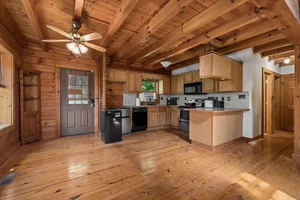 161 Obey River Ln, Celina, TN 38551