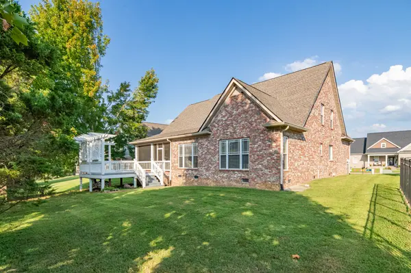 2042 Sunflower Dr, Spring Hill, TN 37174