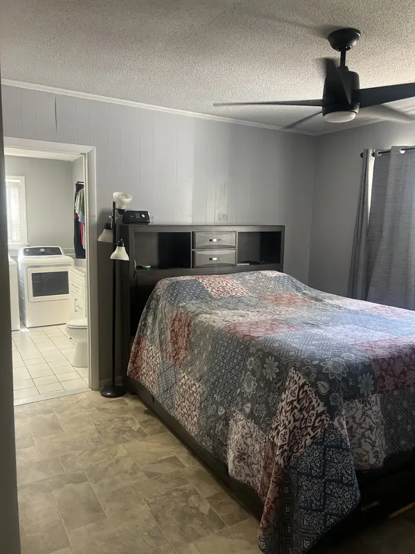 808 Georgia Ave, Etowah, TN 37331