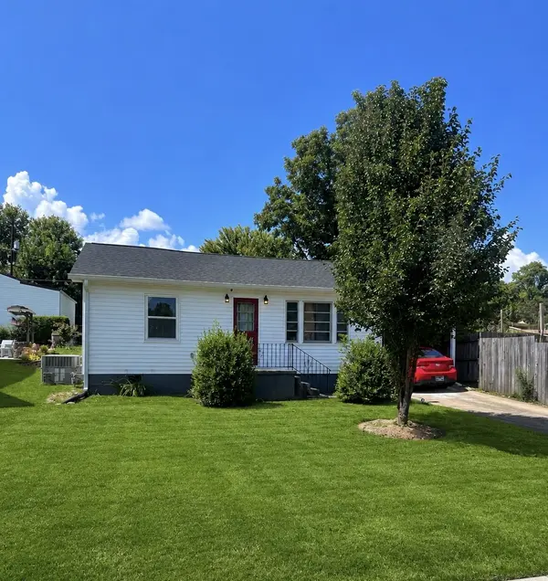 808 Georgia Ave, Etowah, TN 37331