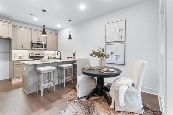 15 HOLLAND PARK WEST, Clarksville, TN 37043