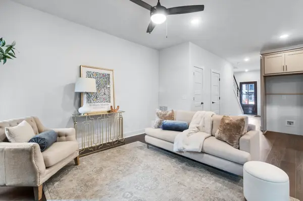 15 HOLLAND PARK WEST, Clarksville, TN 37043