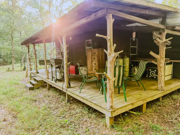 965 Flag Springs Rd, Lynnville, TN 38472