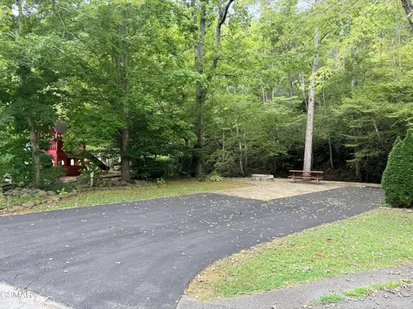 4229 E Parkway, Gatlinburg, TN 37738