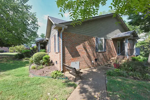 325 Autumn Chase Dr, Nashville, TN 37214