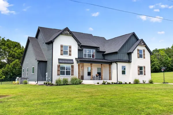 132 Sarah Frances Ct, Clarksville, TN 37043