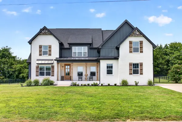 132 Sarah Frances Ct, Clarksville, TN 37043