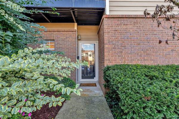107 W End Pl, Nashville, TN 37205