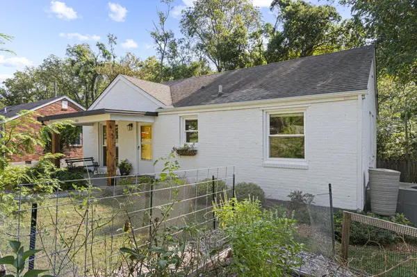 223 Graylynn Dr, Nashville, TN 37214