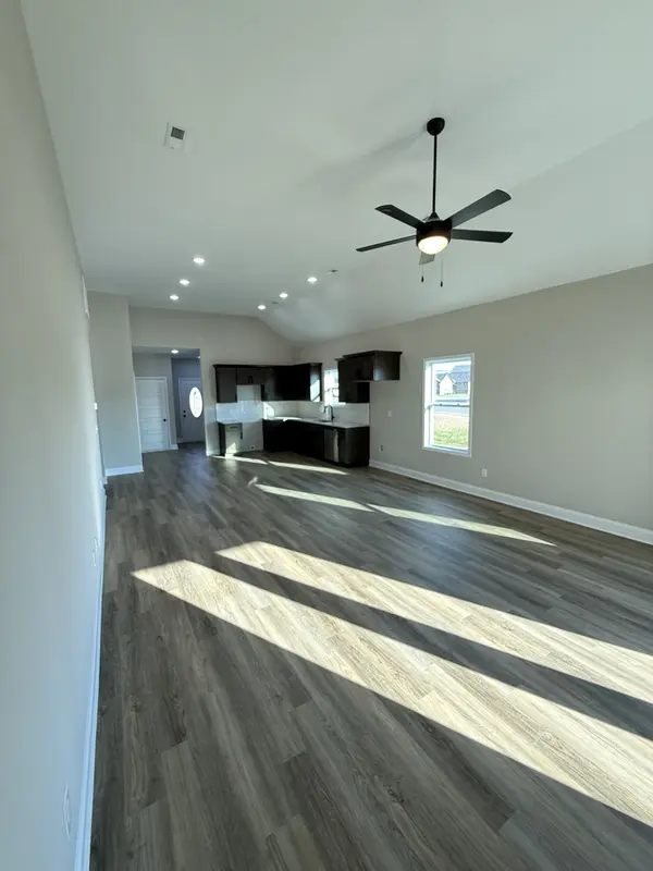 456 Ayden Ln, Clarksville, TN 37042