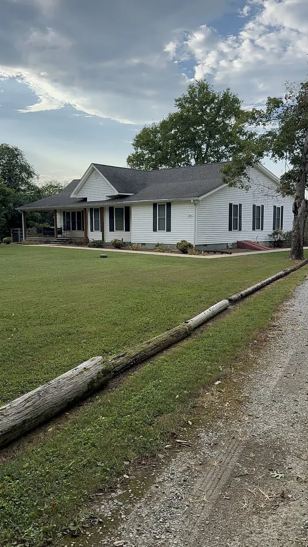 1078 Old Williamsport Pike, Columbia, TN 38401