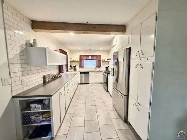 431 SE Baldwin RD, Topeka, KS 66607