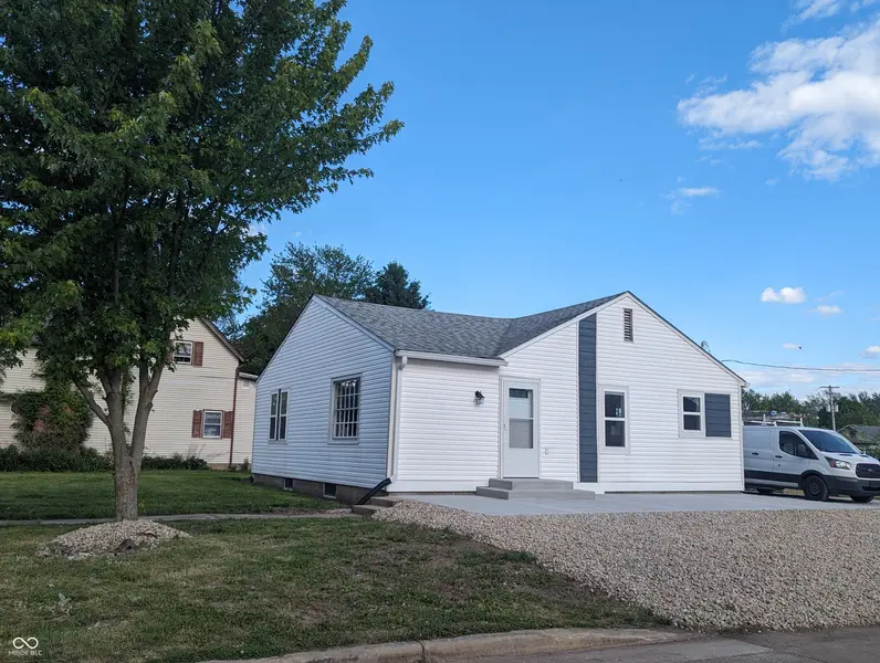 102 S West ST, Milroy, IN 46156