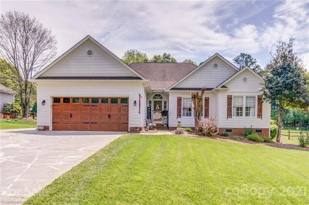 541 Cameron Pointe LN, Belmont, NC 28012