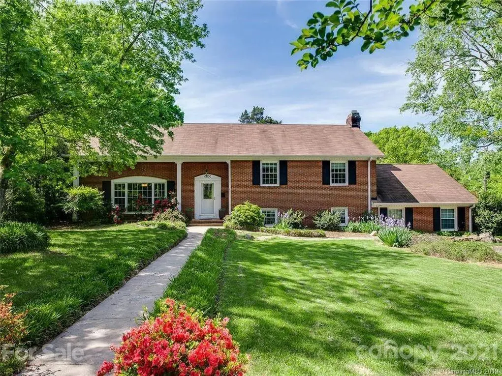 6600 Brookmeade DR, Charlotte, NC 28226