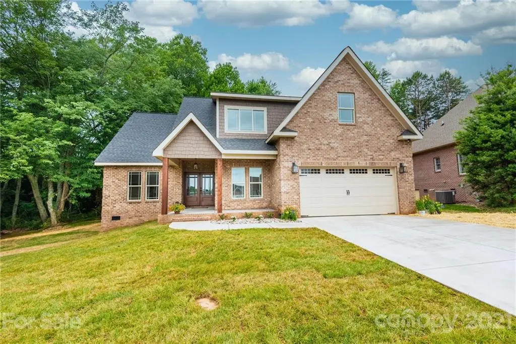 3115 18th ST NE, Hickory, NC 28601