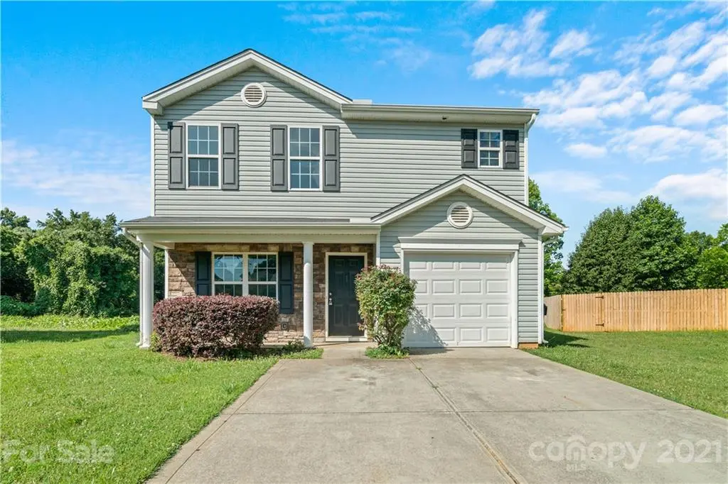 4645 Esmeralda DR, Charlotte, NC 28269
