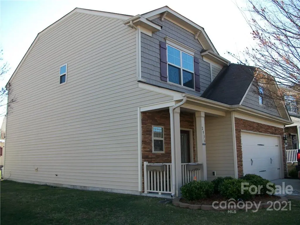 2936 Berry Creek RD, Charlotte, NC 28214