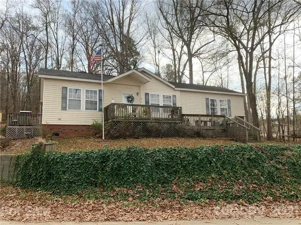 2380 BEAVER CREEK RD, Camden, SC 29020