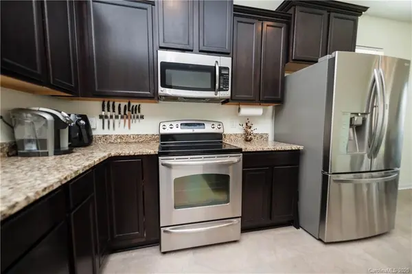 913 Rip Rap DR, Boiling Springs, SC 29316