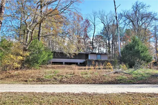 2350 Beaver Creek RD, Camden, SC 29720