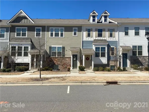 9120 Ainslie Downs ST, Charlotte, NC 28273