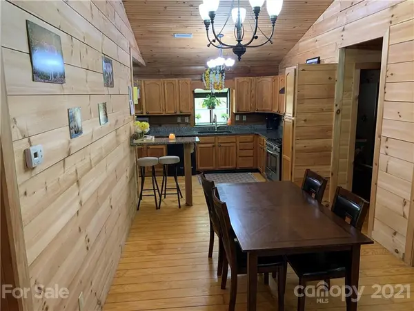 23 Resting RDG, Black Mountain, NC 28711