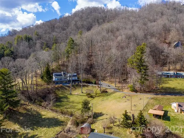343 Mountain View RD,  Burnsville,  NC 28714