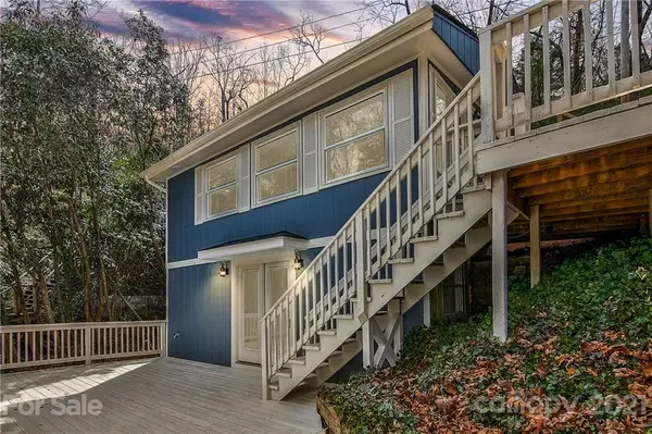 174 Ridge RD, Lake Lure, NC 28746
