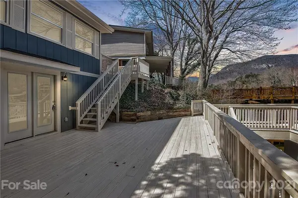 174 Ridge RD, Lake Lure, NC 28746