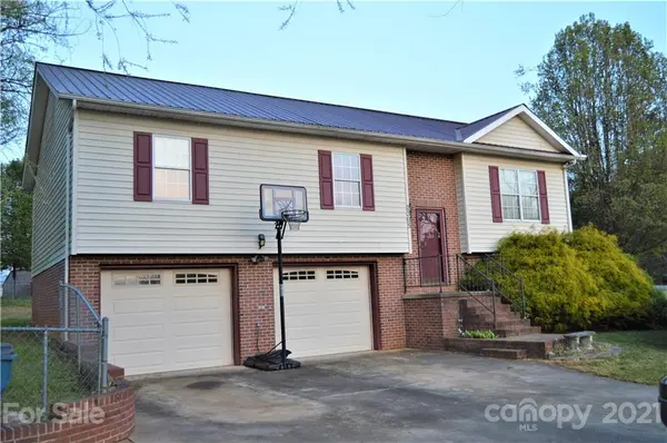 2395 Walt Arney RD #1, Lenoir, NC 28645