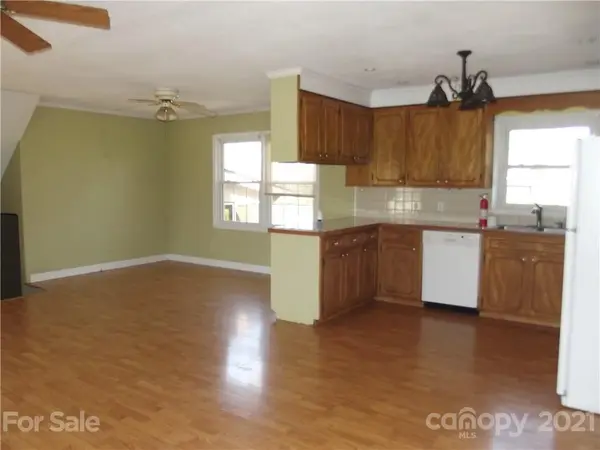809 E 23rd ST, Newton, NC 28658