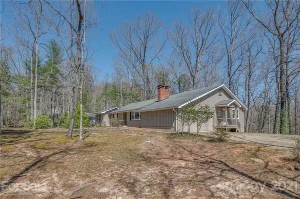 100 Overlook DR, Columbus, NC 28722