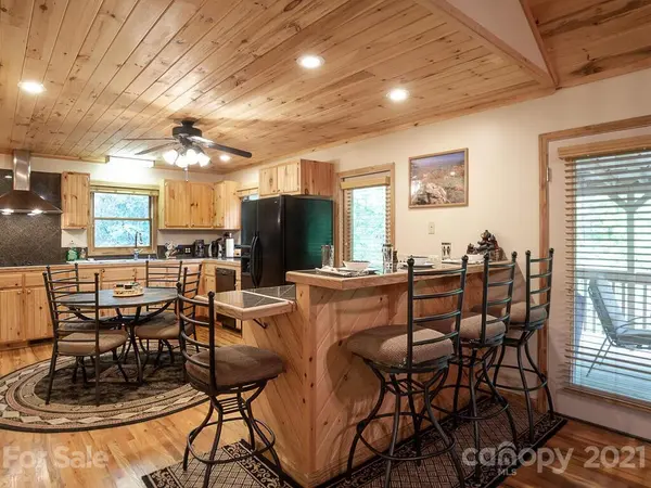 361 Birddog BLVD, Lake Lure, NC 28746