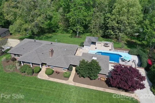 3599 Mulligan DR NE, Conover, NC 28613