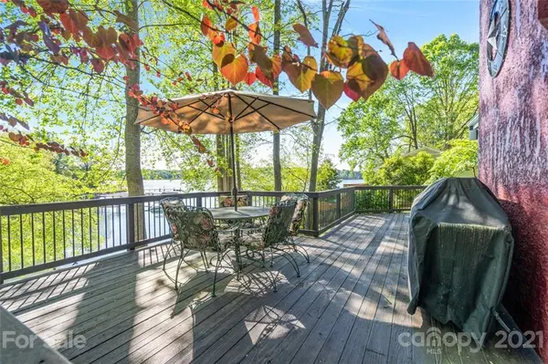 182 Ringneck TRL, Mooresville, NC 28117
