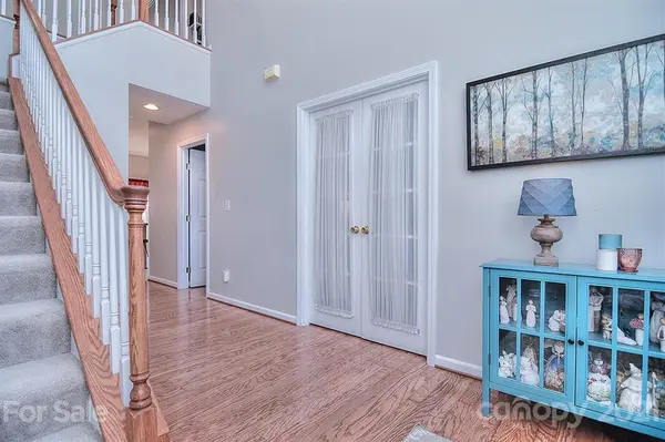 1338 Wrangell LN, Charlotte, NC 28214