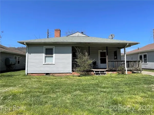 155 Edwards AVE, Swannanoa, NC 28778