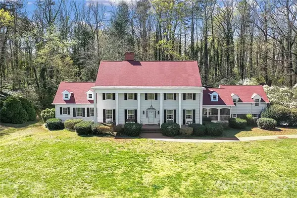1233 General Hoke DR, Lincolnton, NC 28092