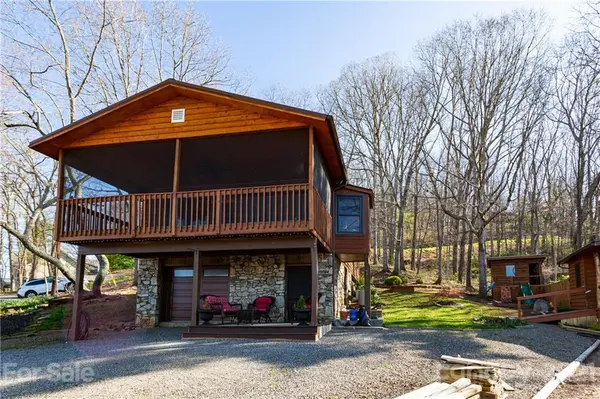 205 Mostert DR, Asheville, NC 28804