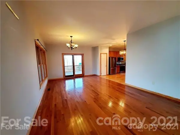 60 Countryside EST, Barnardsville, NC 28709